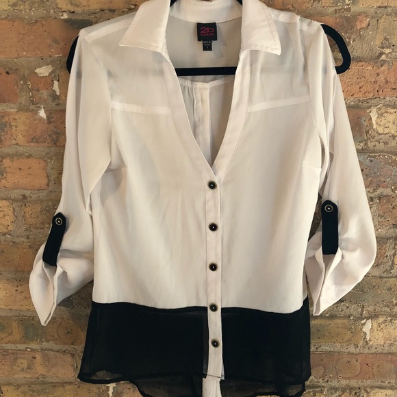 2B Bebe Tops - Black and White 2b Blouse! 2B Bebe Tops - Black and White 2b Blouse!